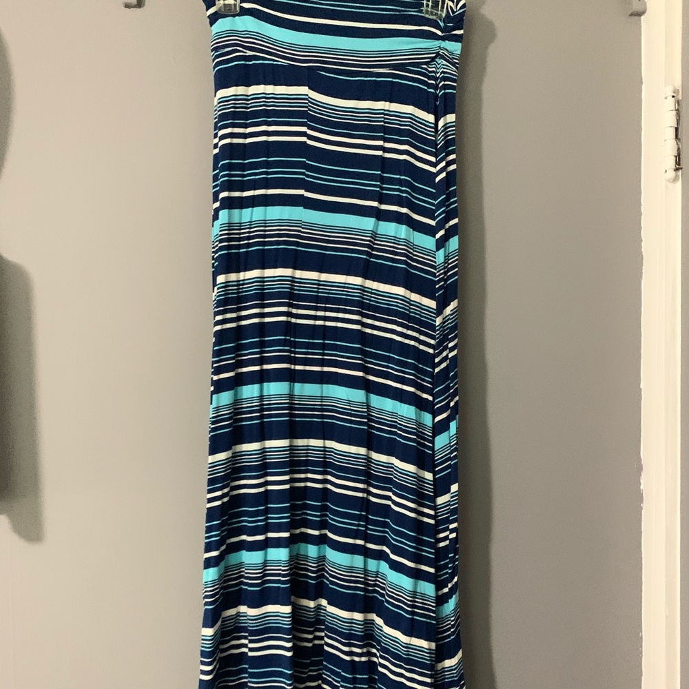 striped skirt